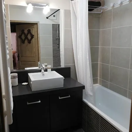Les 7 Laux Immobilier D アパート プラプテル