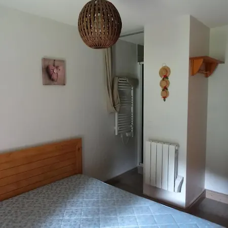Les 7 Laux Immobilier D アパート *